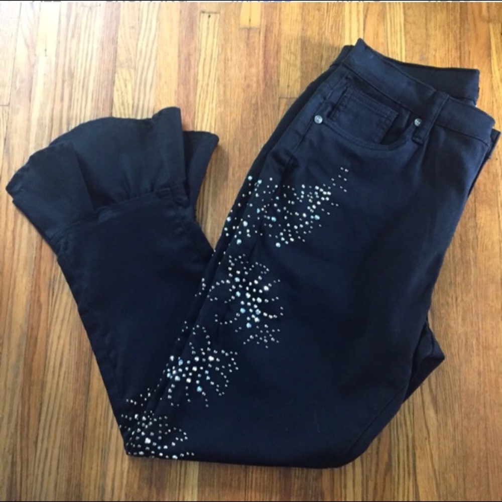 VENUS Rhinestone Trumpet Flare Capris